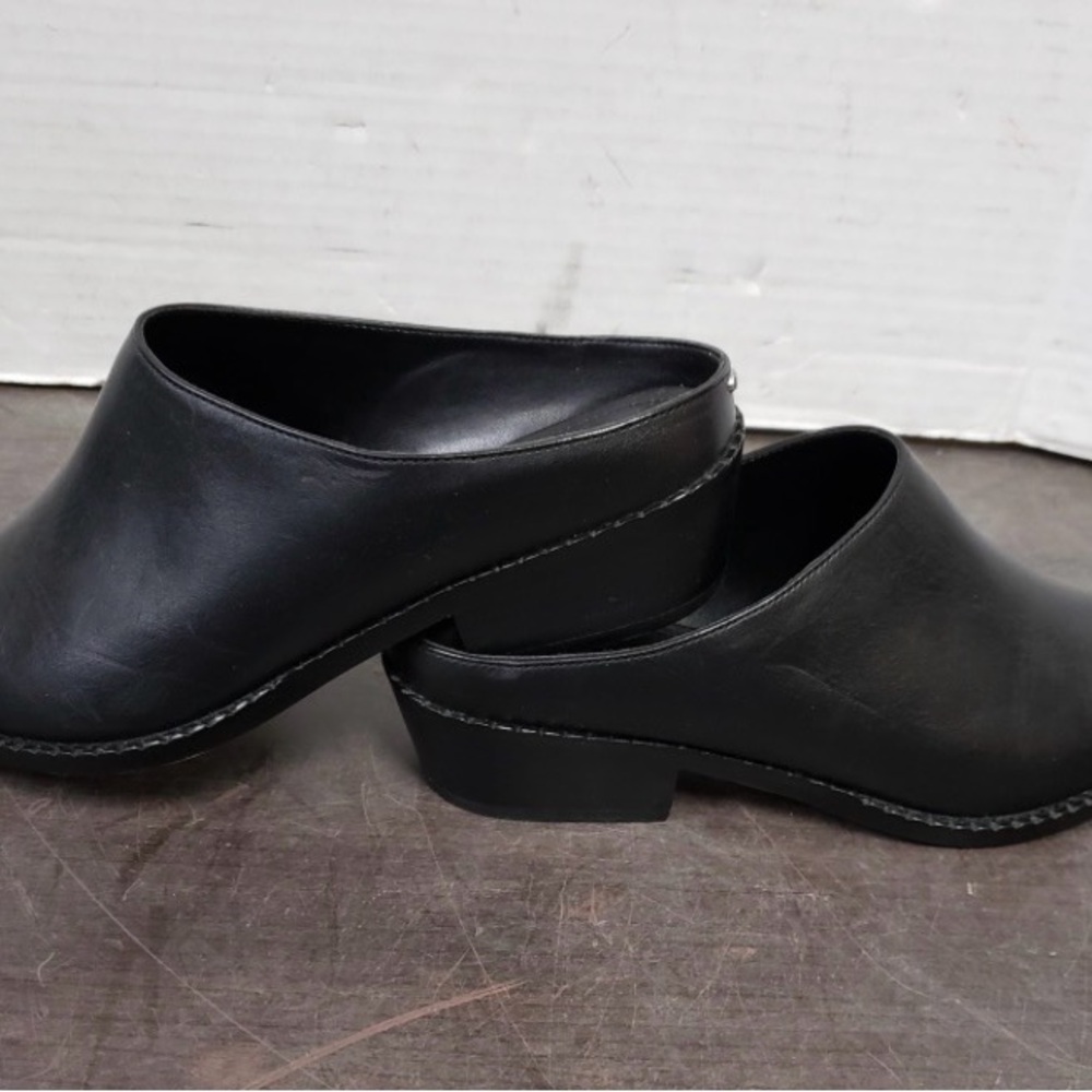 Michael Kors Black Leather Women’s Mules - Size 8 - Picture 4 of 7